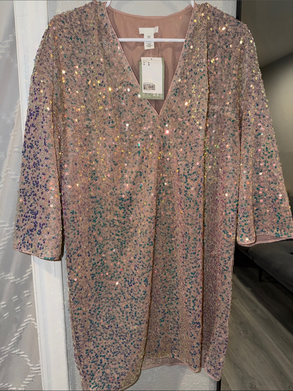 H&M Blush Pink Sequin V-Neck Shift Mini Dress